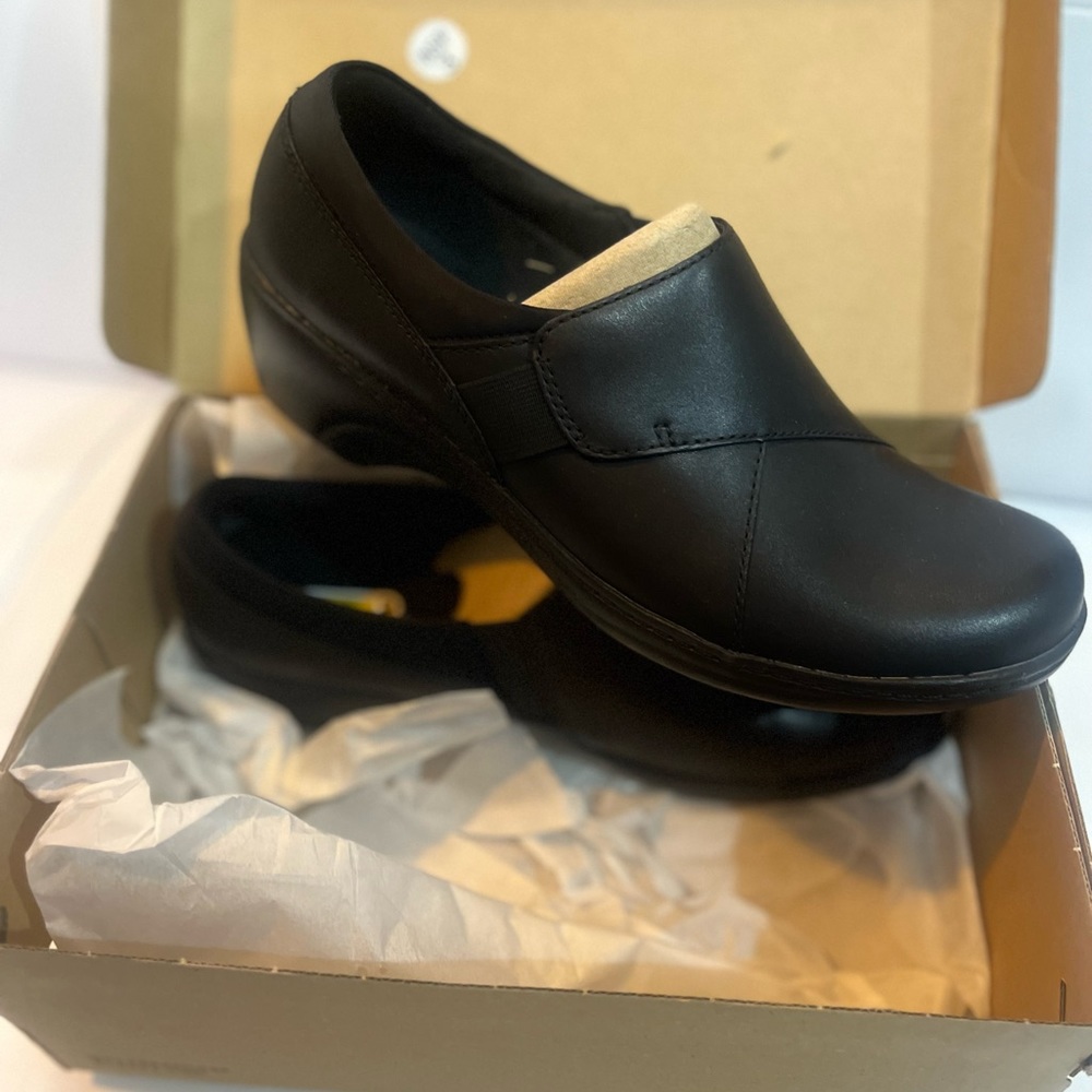 Clarks Grasp Slip On